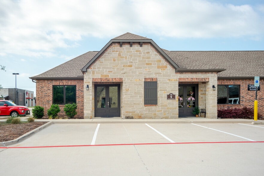 2601 Little Elm Pky, Little Elm, TX à louer - Photo du bâtiment - Image 2 de 38