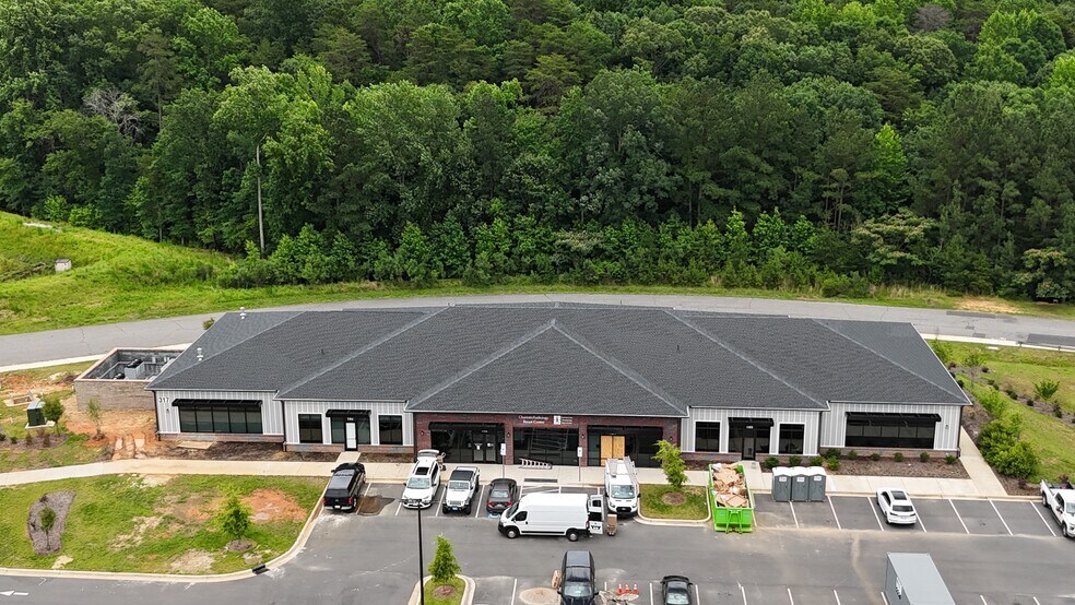 345 Patricia Ln, Fort Mill, SC à louer - Photo du bâtiment - Image 3 de 12