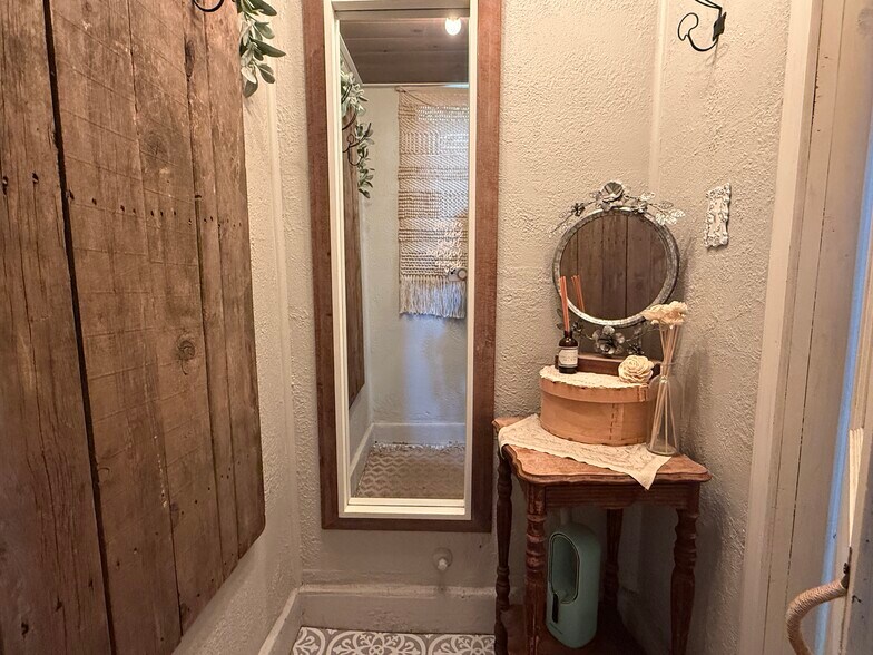 320 N Main St, Scandinavia, WI à vendre - Photo du bâtiment - Image 3 de 31