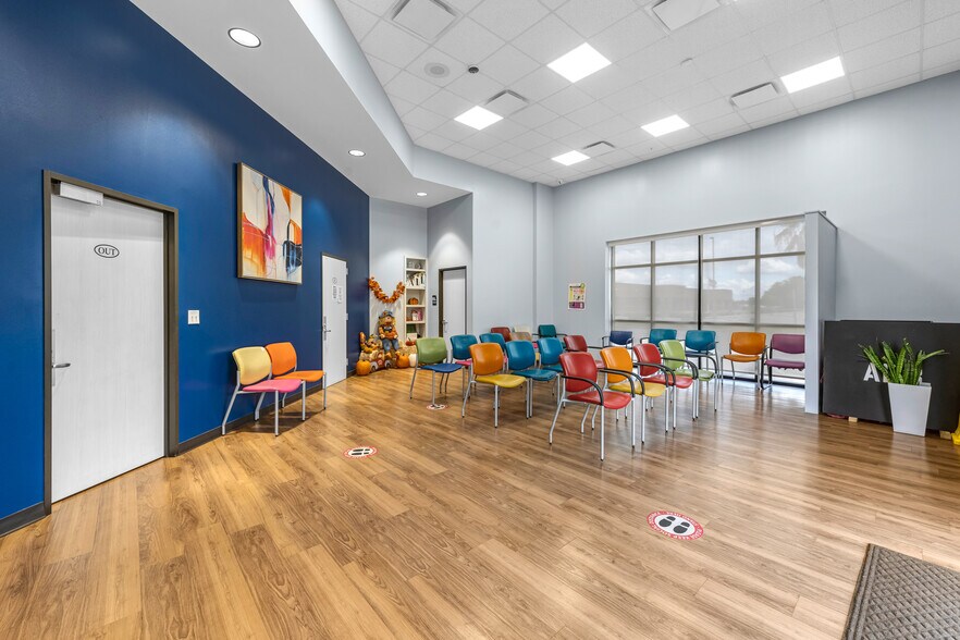 3326 Watters Rd, Pasadena, TX à vendre - Photo intérieure - Image 3 de 34