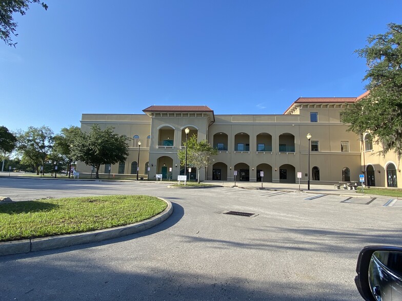 1 University Blvd, Saint Augustine, FL à vendre - Photo du b timent - Image 2 de 17