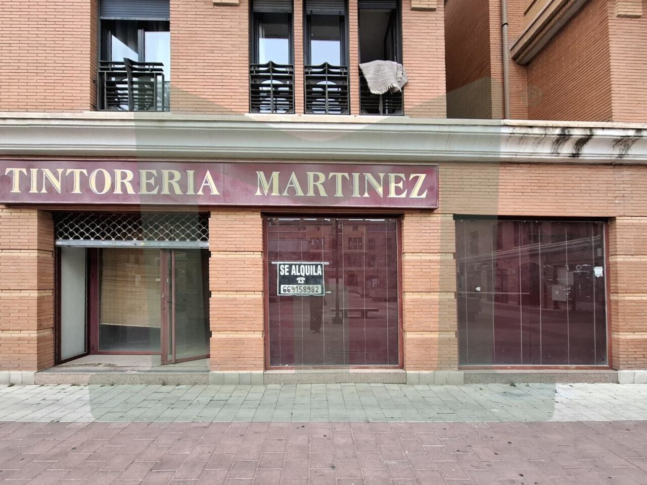 Retail in Parla, Madrid for lease Building Photo- Image 1 of 7