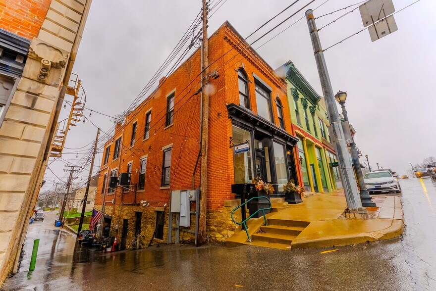 144 S Wabash St, Wabash, IN à vendre - Photo du bâtiment - Image 3 de 31
