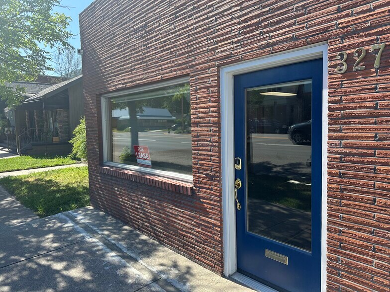 325-327 E. Broadway, Missoula, MT à louer - Photo du bâtiment - Image 1 de 19