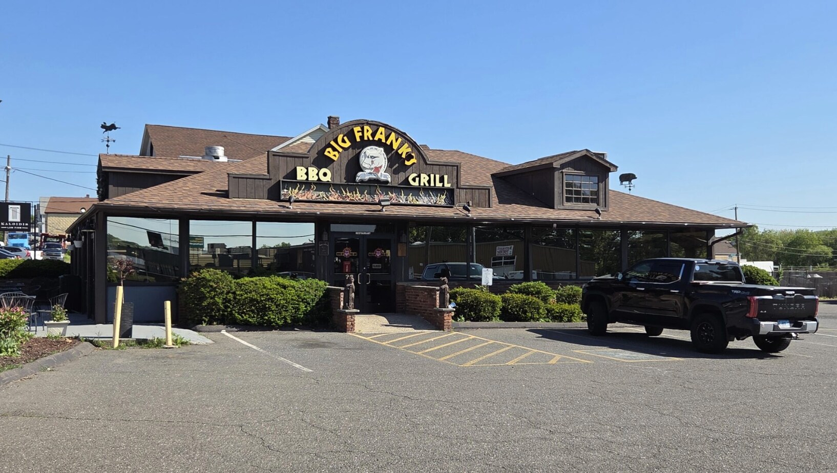 572 Watertown Ave, Waterbury, CT for sale Building Photo- Image 1 of 23
