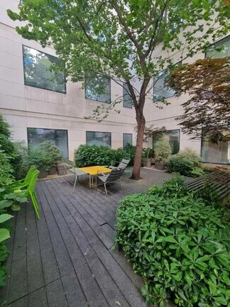 Plus de détails pour Bureau à louer