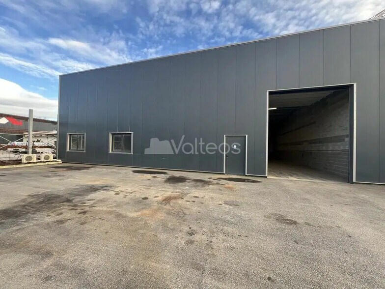 Office in Villeneuve-Tolosane for lease - Building Photo - Image 2 of 6