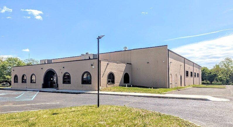 1776 Bloomsbury Ave, Ocean, NJ à vendre - Photo du bâtiment - Image 1 de 15