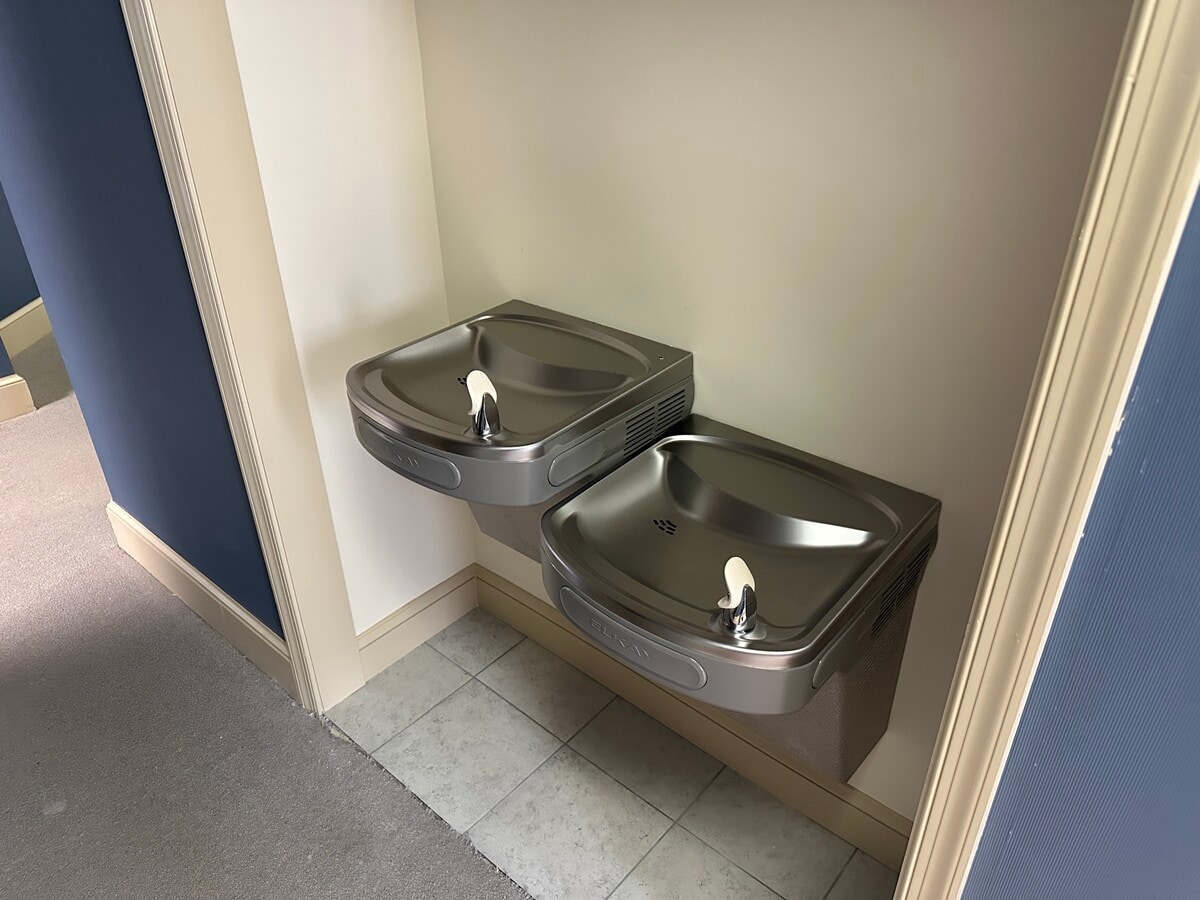 3923 Blenheim Blvd, Fairfax, VA 22030 - Unit 62 C & D - - Interior Photo - Image 1 of 5