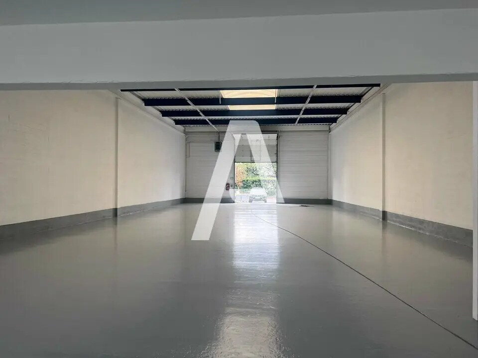 Industrial in Bonneuil-sur-Marne for lease Interior Photo- Image 1 of 9