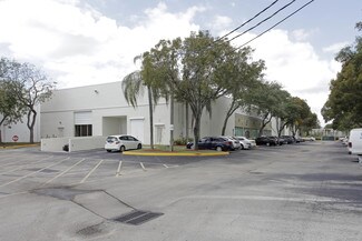 Plus de détails pour 3700 N 29th Ave, Hollywood, FL - Industriel à louer