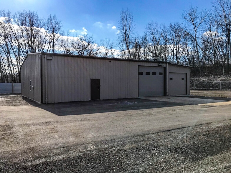 1245 Memory Ln, Columbus, OH for lease - Building Photo - Image 2 of 12