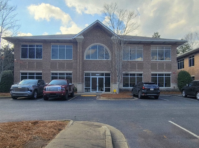 10050 Medlock Bridge Rd, Johns Creek, GA for lease Primary Photo- Image 1 of 17