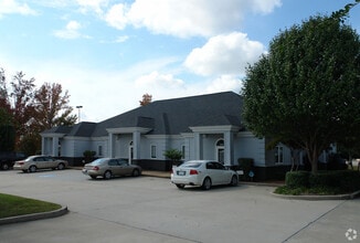359 Towne Center Blvd, Ridgeland, MS for lease Building Photo- Image 2 of 3