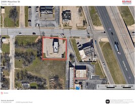 Former Starbucks available for Purchase - Motel