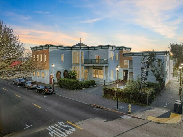 Plus de détails pour 218 D St, Eureka, CA - Commerce de détail à vendre