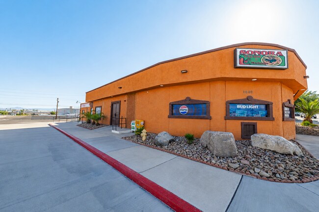 More details for 1601 Industrial Blvd, Lake Havasu City, AZ - Retail for Sale