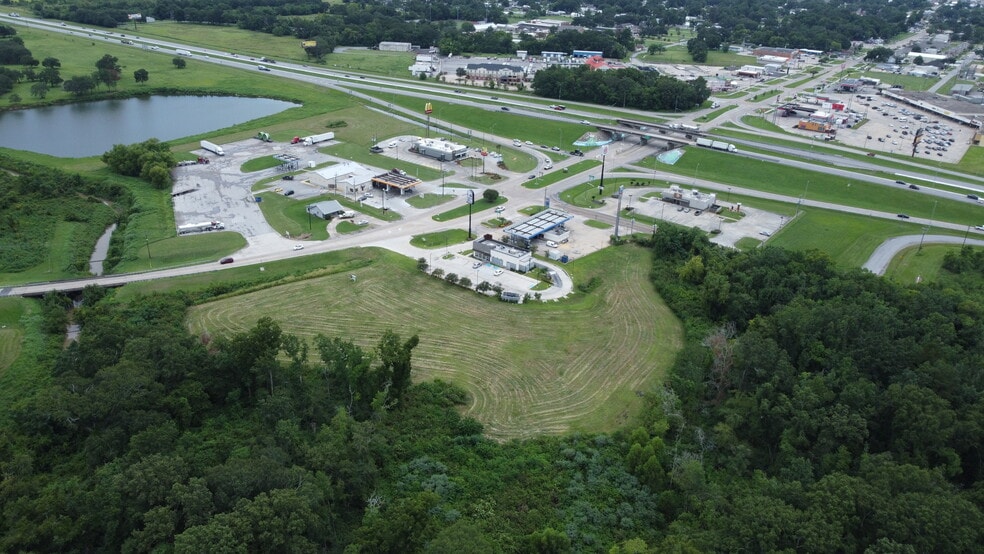 Church Point Hwy, Rayne, LA à vendre - Photo du bâtiment - Image 2 de 5