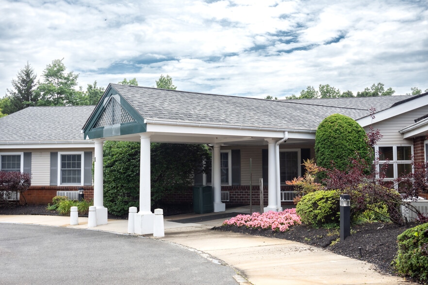 94 Stevens Rd, Toms River, NJ for lease - Building Photo - Image 3 of 15