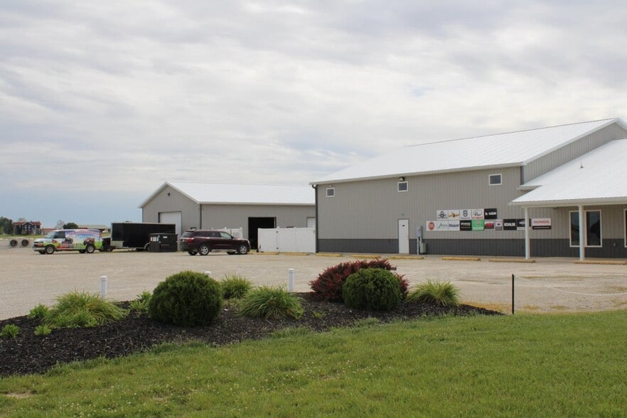 1854 SR-49 Hwy, Arcanum, OH à vendre - Photo du bâtiment - Image 2 de 26