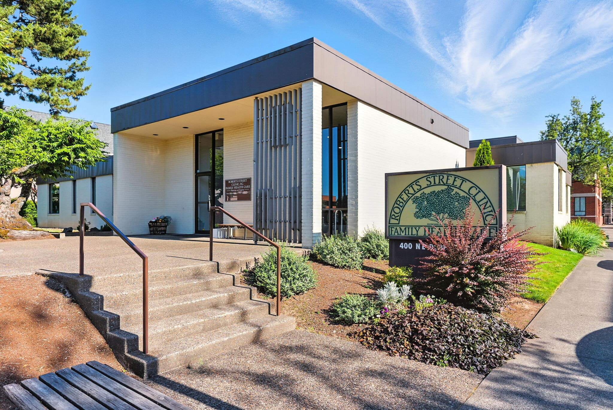 400 NE Roberts Ave, Gresham, OR for sale Primary Photo- Image 1 of 99
