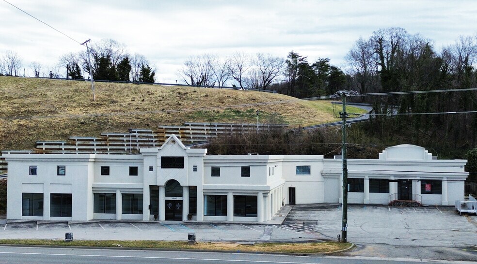 4093-4097 Electric Rd, Roanoke, VA à louer - Photo du bâtiment - Image 2 de 2