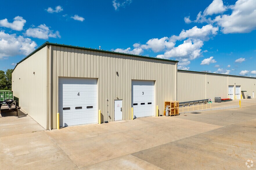 1941 SW 6th St, Lincoln, NE à vendre - Photo du bâtiment - Image 2 de 26