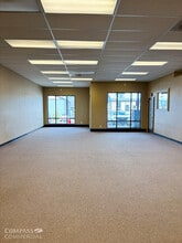 155 SW Century Dr, Bend, OR for lease Interior Photo- Image 2 of 8