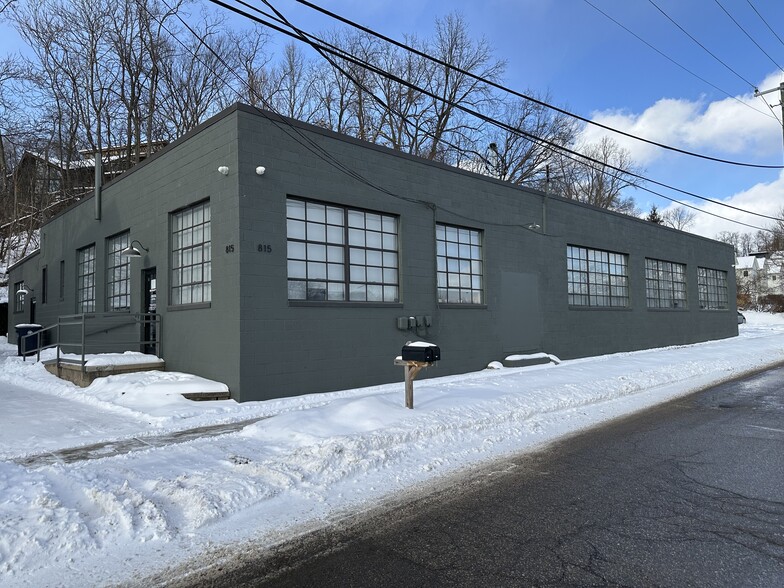 815 Wildt St, Ann Arbor, MI for lease - Primary Photo - Image 1 of 6