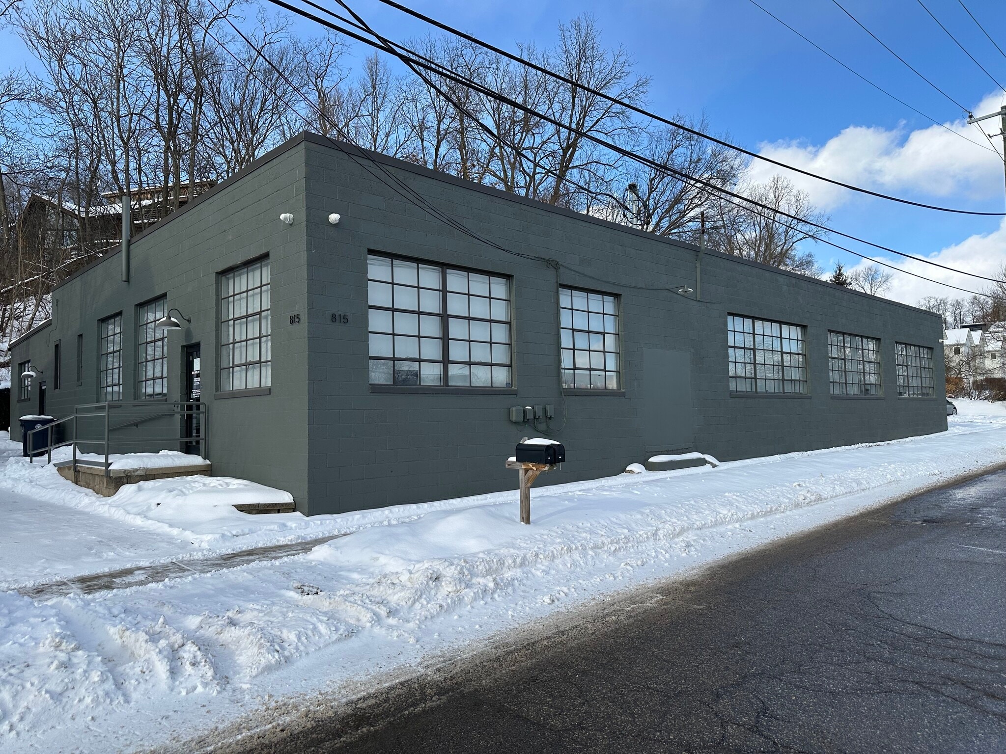 815 Wildt St, Ann Arbor, MI for lease Primary Photo- Image 1 of 7