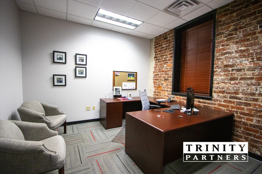 720 Lady St, Columbia, SC à louer - Photo du bâtiment - Image 2 de 5