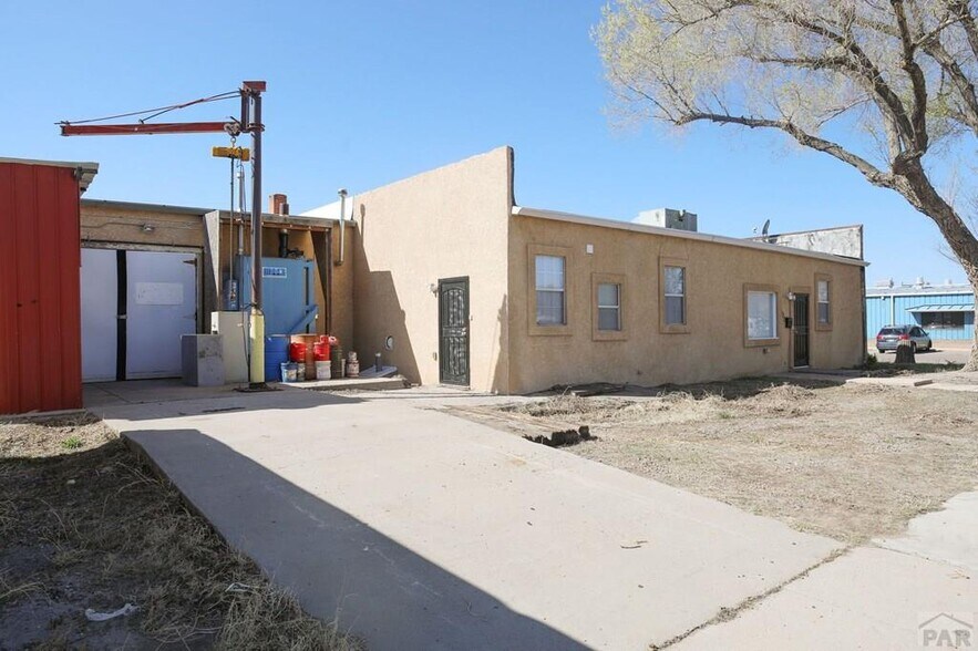 600 E 11th St, Pueblo, CO à vendre - Photo du bâtiment - Image 3 de 31