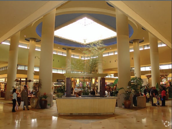 3-127 Serramonte Ctr, Daly City, CA for lease - Lobby - Image 2 of 7