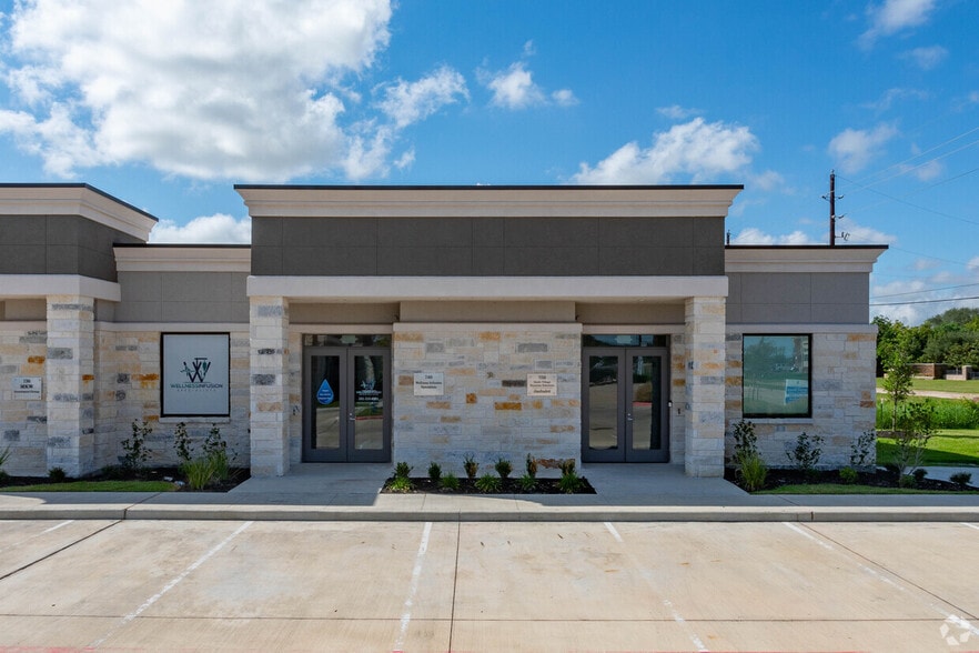 25145 Star Lane, Katy, TX à vendre - Photo du bâtiment - Image 2 de 8