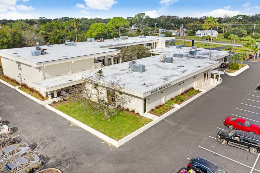 500 N Washington Ave, Titusville, FL à louer - Photo du bâtiment - Image 3 de 16