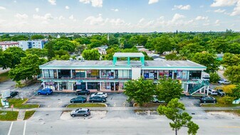 North Miami Retail Building - Services immobiliers commerciaux