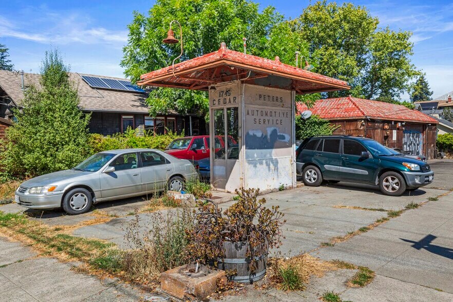1745 Cedar St, Berkeley, CA à vendre - Photo du bâtiment - Image 3 de 26