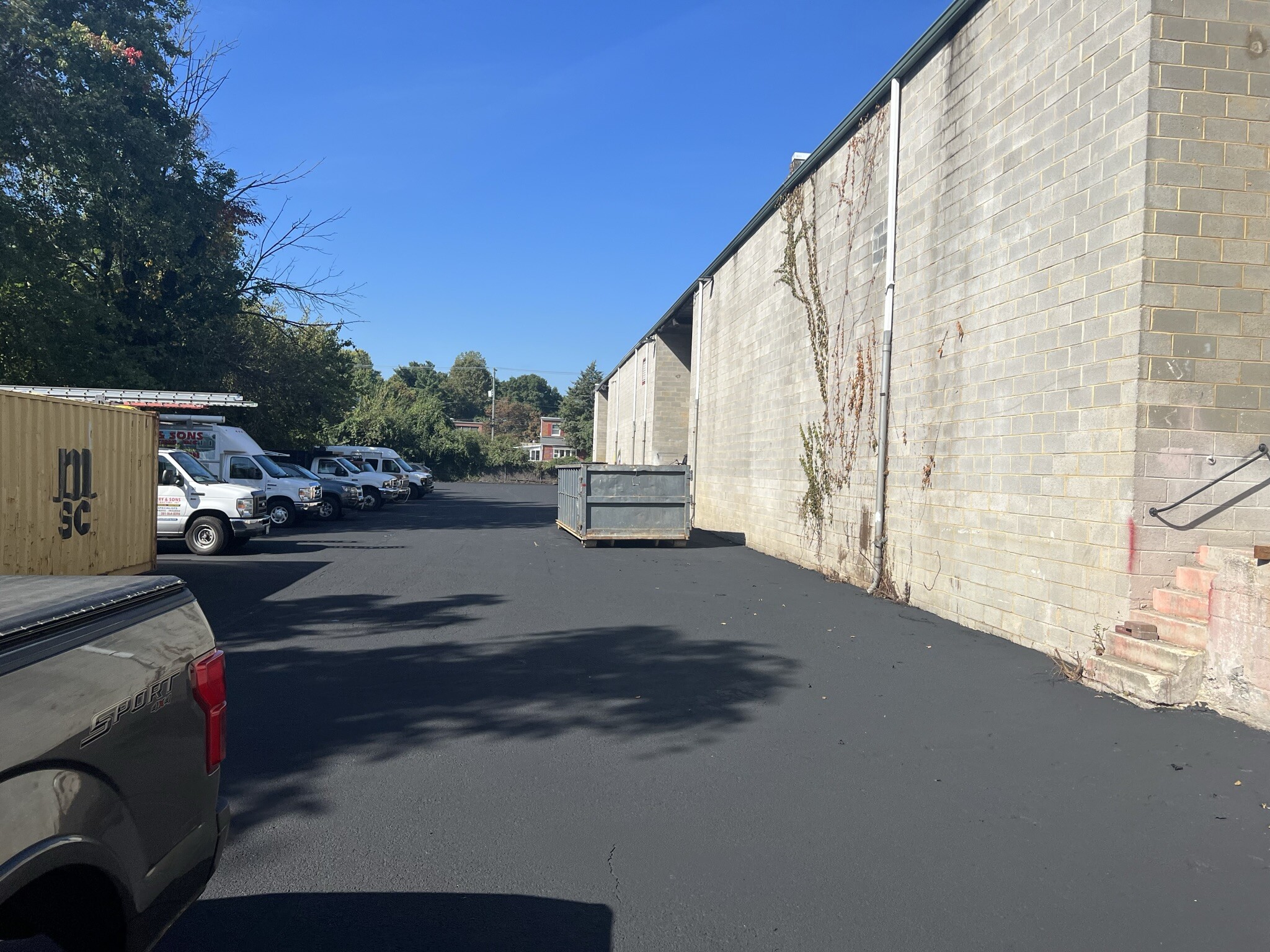 3415-3501 Windom Rd, Brentwood, MD for lease Primary Photo- Image 1 of 9