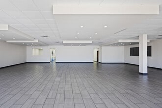 2020 Rutland Dr, Austin, TX à louer Photo intérieure- Image 1 de 37