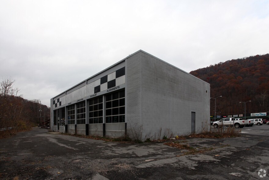 1313 National Hwy, Cumberland, MD à vendre - Photo principale - Image 1 de 1