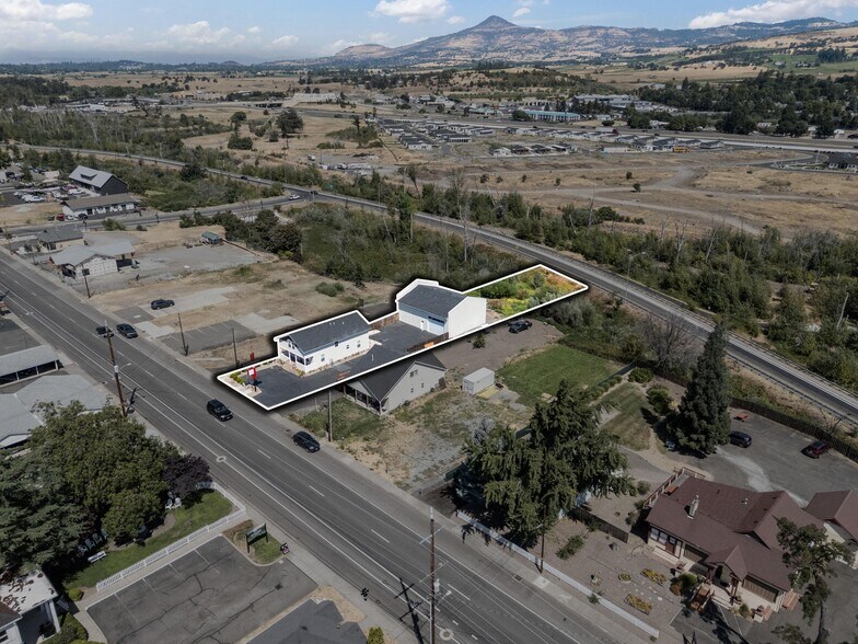 133 Main St, Phoenix, OR à vendre - Photo du bâtiment - Image 3 de 18