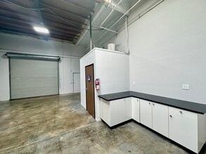 2223-2320 S Fairview St, Santa Ana, CA for lease Interior Photo- Image 2 of 9