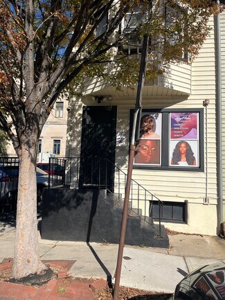 Plus de détails pour 48 W Lafayette St, Trenton, NJ - Commerce de détail à louer