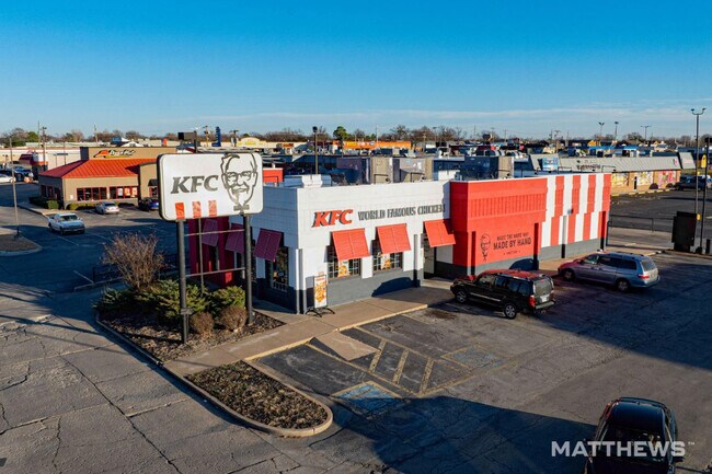 Plus de détails pour 11104 E 21st St, Tulsa, OK - Commerce de détail à vendre