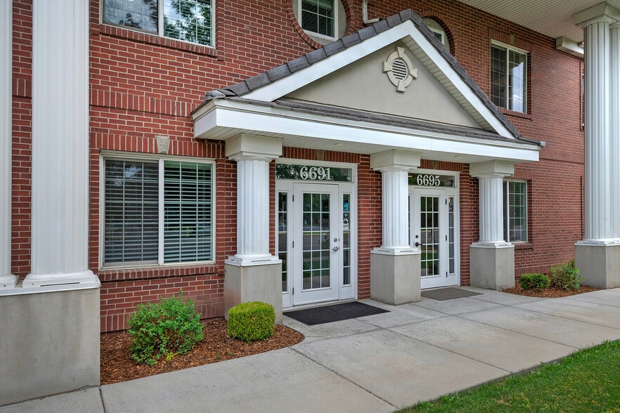 6691-6715 S 1300 E, Salt Lake City, UT for sale - Building Photo - Image 1 of 20