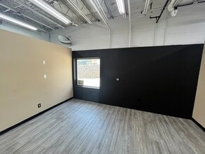 1735 Defoor Pl Nw, Atlanta, GA for lease Interior Photo- Image 2 of 3