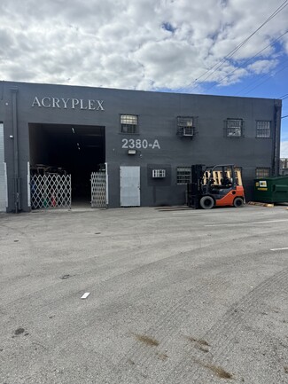Plus de détails pour 2376-2380 NW 21st Ter, Miami, FL - Industriel à louer