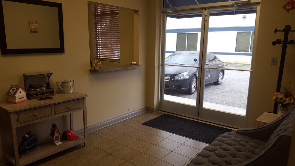 540 Milwaukee Way, Knoxville, TN for lease - Interior Photo - Image 3 of 4