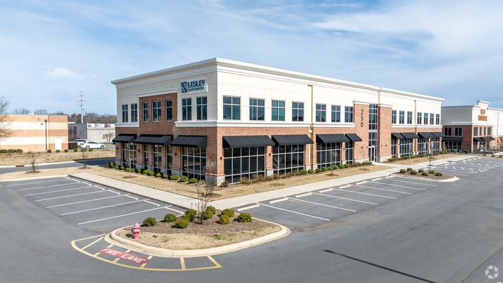 290 Robins Way SW, Concord, NC for sale - Building Photo - Image 2 of 7