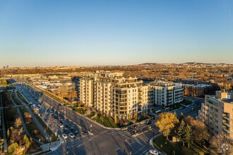 2200 Boul Thimens, Montréal, QC - AÉRIEN  Vue de la carte - Image1